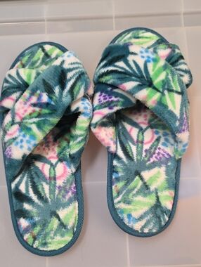 Plush Tropical Cross-Band Slide Slippers in Teal & Multicolor